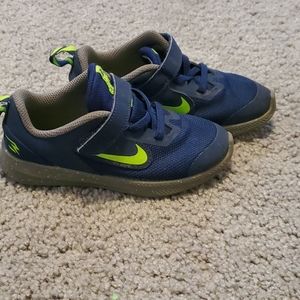 Boys nike shoes